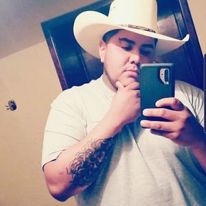 Meet your Posher, Eduardo